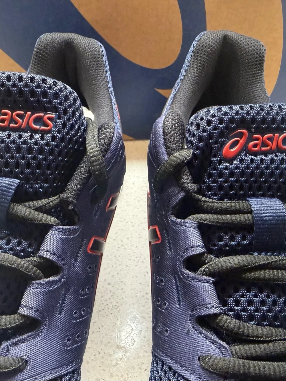 ASICS Men's Navy Blue Running Shoes size 10